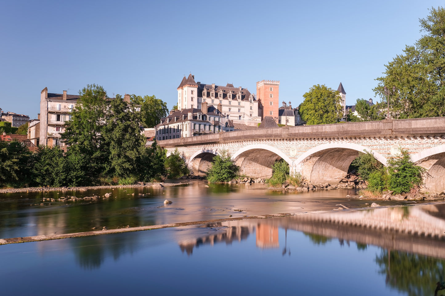 Gave de Pau, puente del 14 de julio, castillo de Pau - Foto para descargar