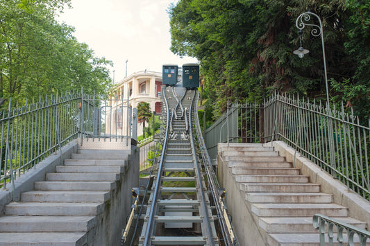 El funicular de Pau, las dos cabinas se cruzan - Foto para descargar