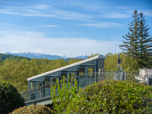 Le funiculaire, la chaîne des Pyrénées, boulevard des Pyrénées, Pau, Fichier téléchargeable